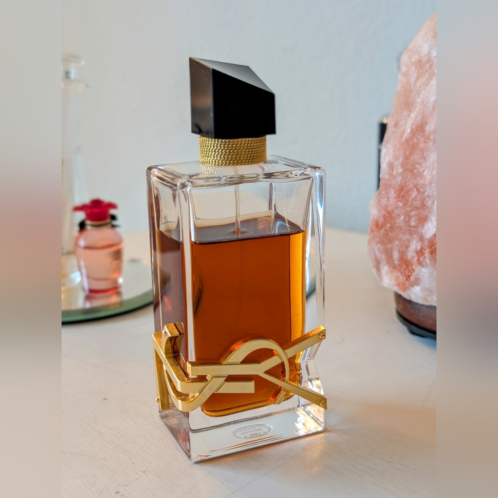 SOLD-Luxurious Gold and Black Candle Holder